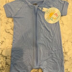 Little Sleepies- NWT cornflower shorty